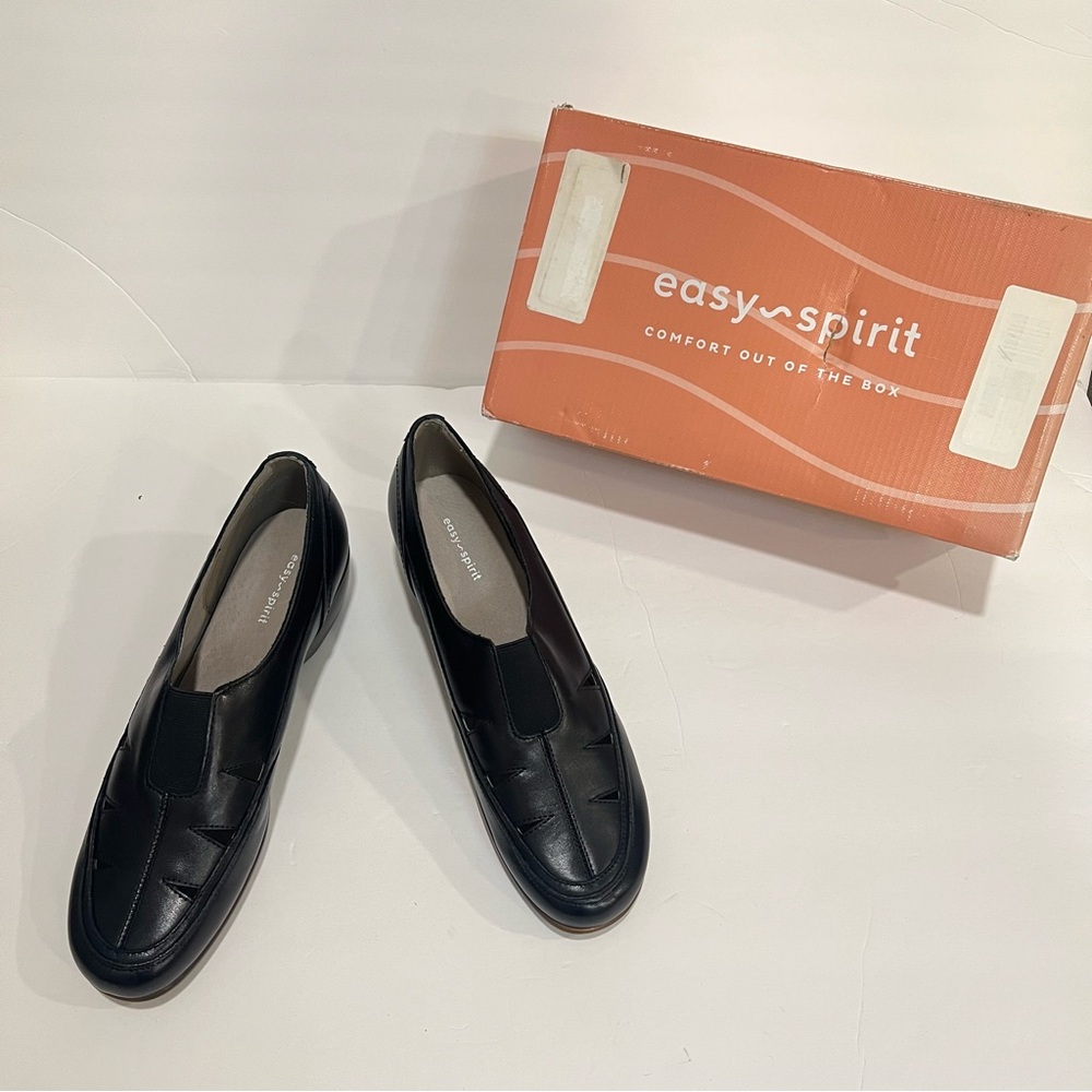 Easy Spirit Women’s Black Daisie Casual Slip On Shoes - Size 9 - Reemoly